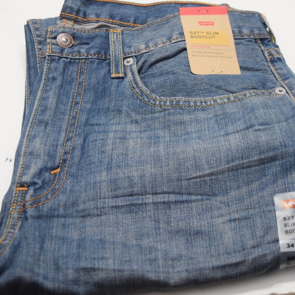 NWT Levi's Men's 527 Slim Bootcut Fit Jeans Medium Wash 30x30 - 055270239